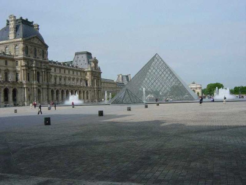Louvre glass pyramid museum entrance