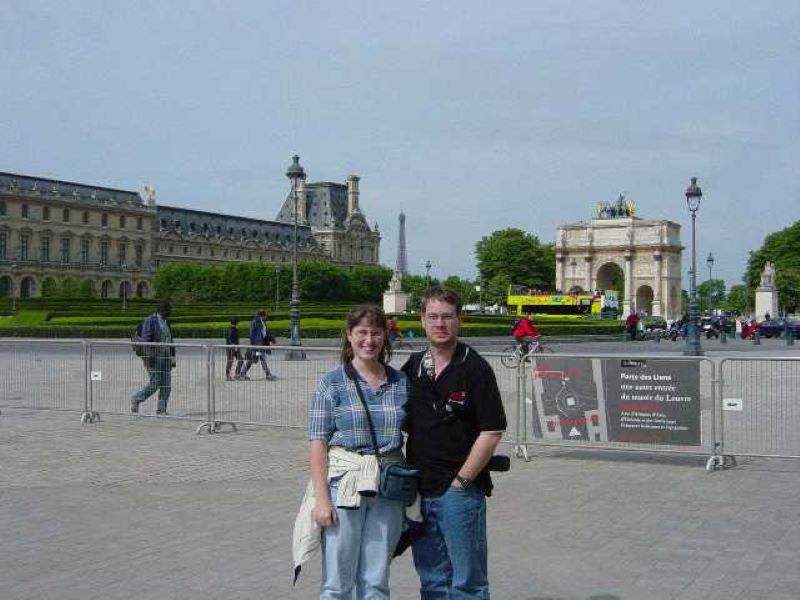 James and Julie with landmarks in background